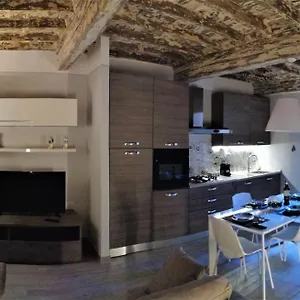 La Casa De Lazarina Florencia